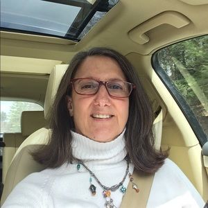 Meet your Posher, Lisa